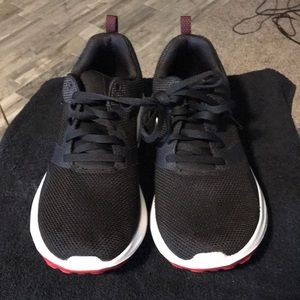 Skechers Mens size 10. Gen 5 on the go tennis shoes perfect condition.